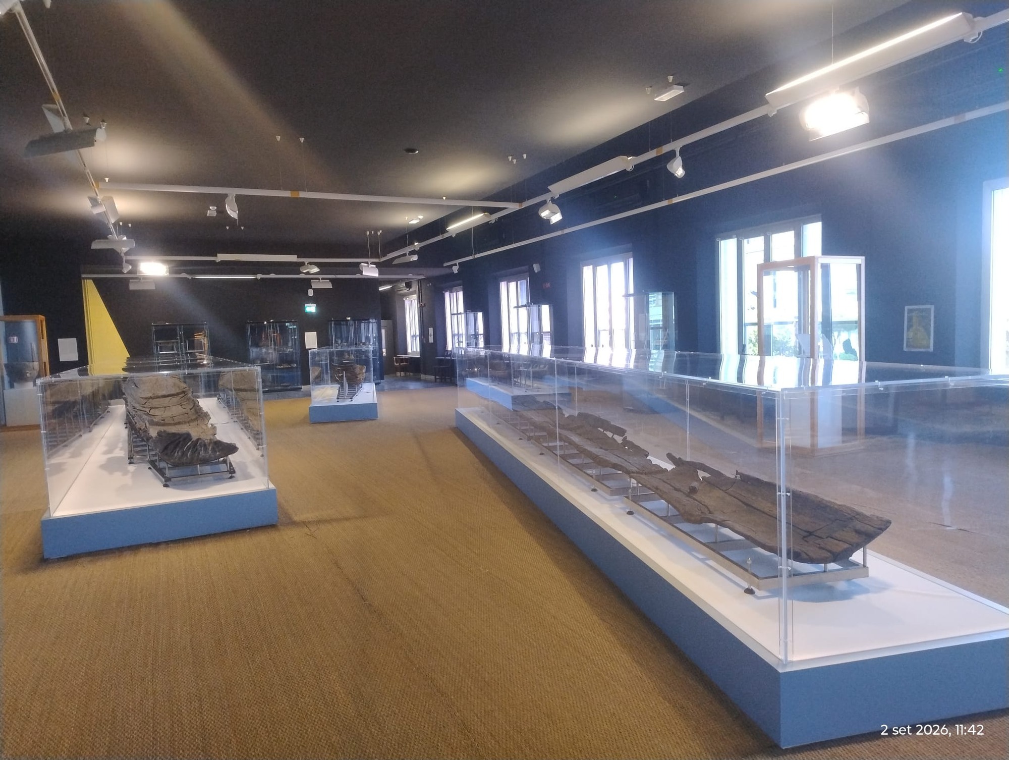 Allestimento museale delle piroghe de La Marmotta al Museo delle Civiltà